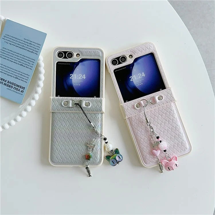 For Samsung Galaxy Z Flip5 5G Laser Rhombus Imprinted Phone Case PC+PU Leather Cover with Cat Head Pendant
