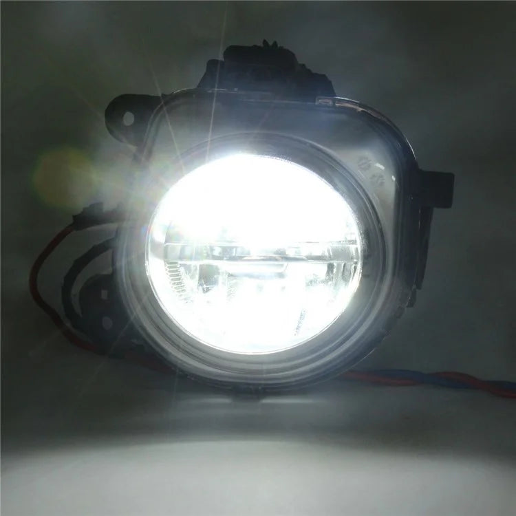 WINAUTO For X3 X4 X5 X6 2015-2016 1 Pair Car LED Front Fog Lights, OE: 63177317252 / 63177317251