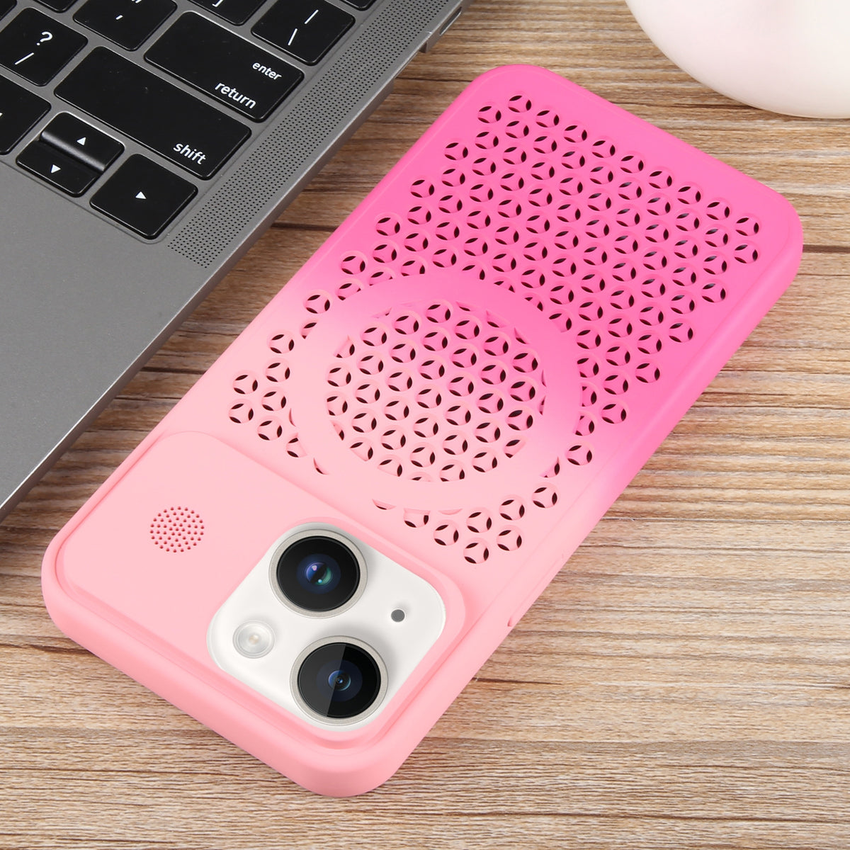 ELECTROPRIME For iPhone 15 Plus Gradient Color Honeycomb Aromatherapy MagSafe Phone Case(Pink+Rose Red)