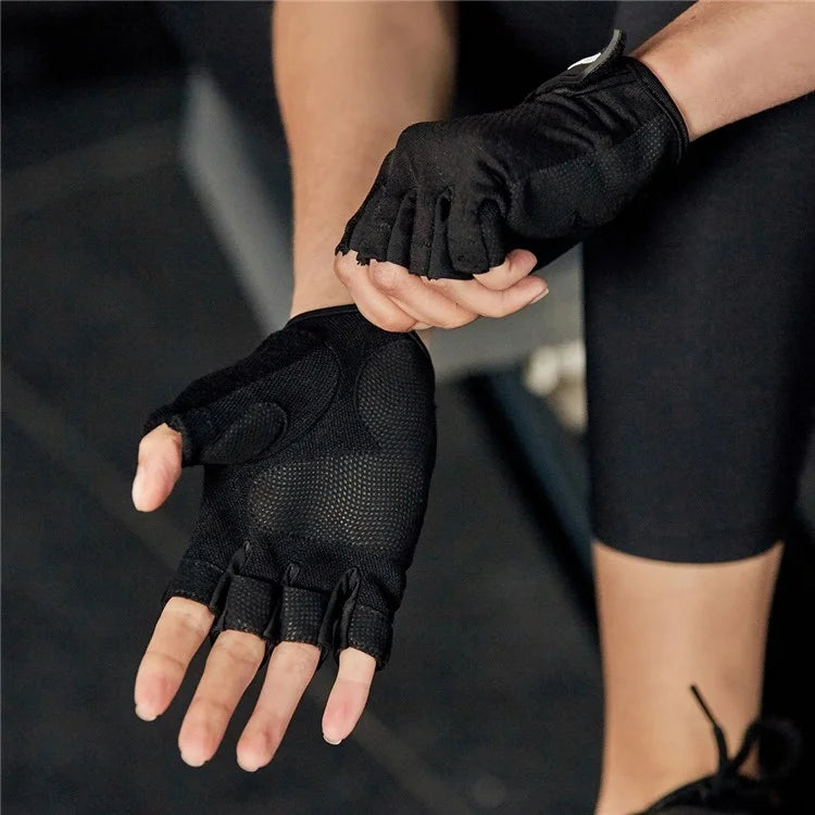 BGB21 1 Pair Unisex Pull-ups Fitness Sport Gloves Breathable Anti-skid Half Finger Gloves