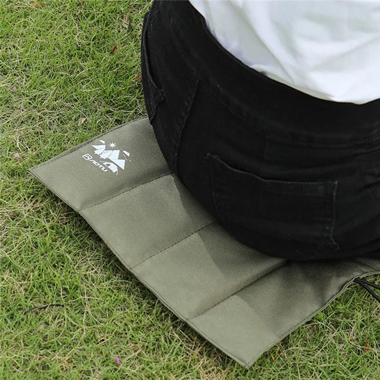 AOTU Portable Moisture-proof Seat Mat Oxford Cloth+EPE Outdoor Camping Picnic Seating Pad