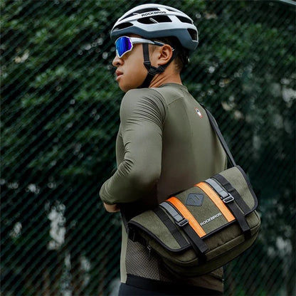 ROCKBROS W004 4L Expandable Capacity Reflective Bike Front Bag with Shoulder Strap