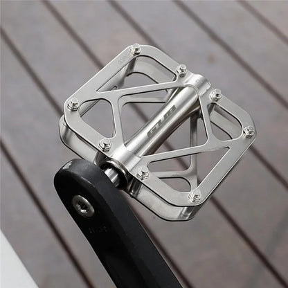 GUB GC090 1 Pair MTB Road Bicycle Anti-Slip Pedals Titanium Alloy Bike Cycling Pedals