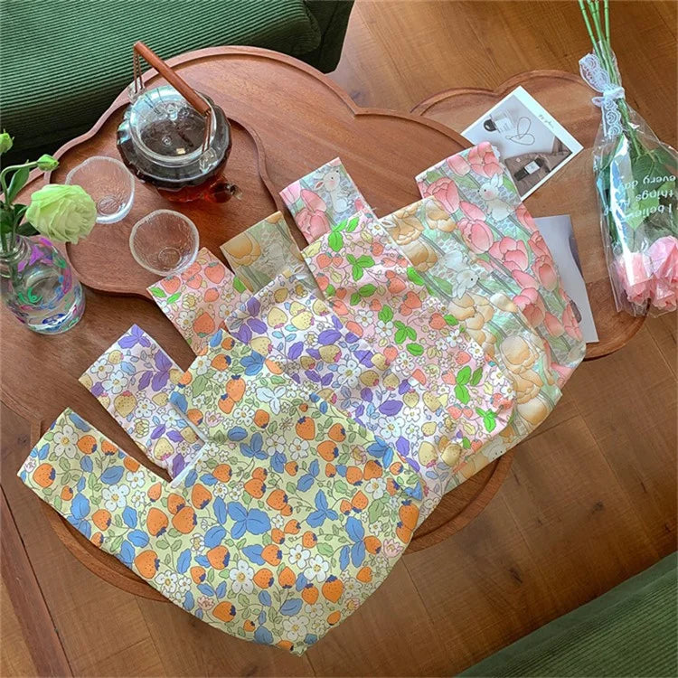 Cute Strawberry / Rabbit Pattern Cotton Linen Small Coin Purse Wrist Knot Tote Bag for Ladies Girls