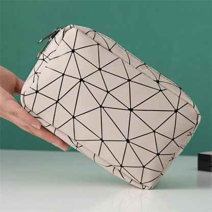 Diamond Pattern Portable Travel Zipper Toiletry Bag PU Leather Cosmetic Storage Bag