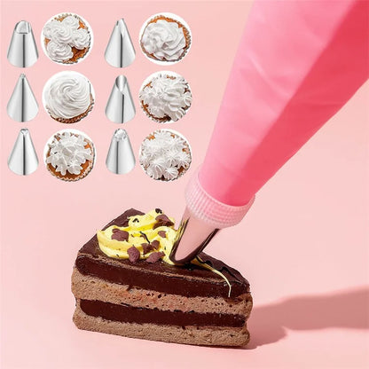 7Pcs / Set Icing Piping Nozzle Puff Cream Injector with Pastry Bag Christmas Cake Decorating Tools (No FDA Certificate)