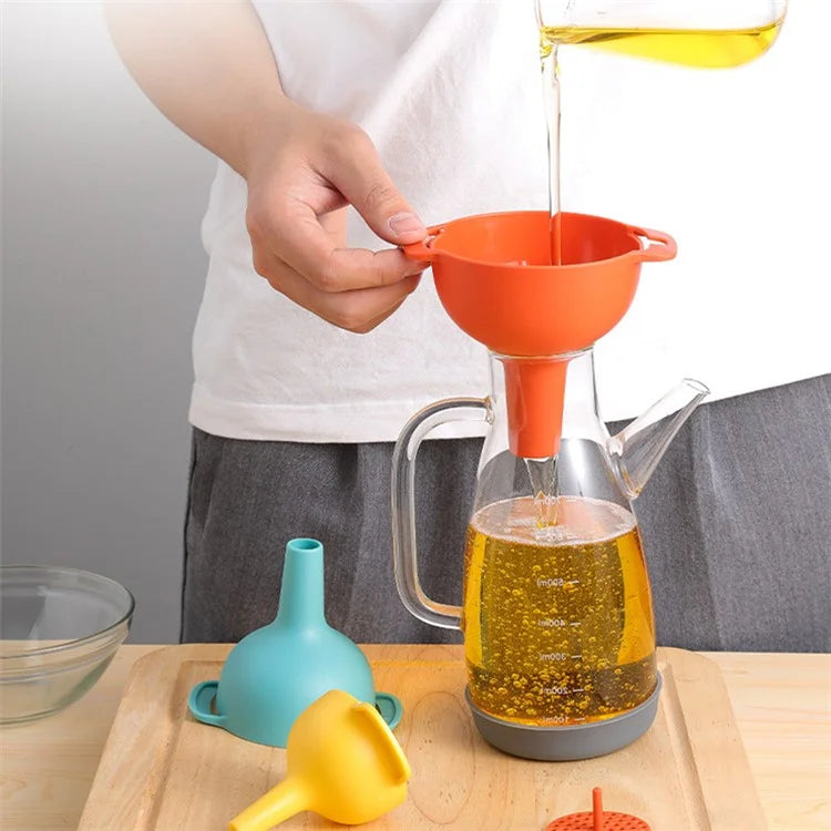 4Pcs / Set Plastic Oil Water Spices Wine Flask Filter Funnel Strainer Kitchen Tool (BPA Free, No FDA Certificate)