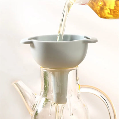 4Pcs / Set Plastic Oil Water Spices Wine Flask Filter Funnel Strainer Kitchen Tool (BPA Free, No FDA Certificate)