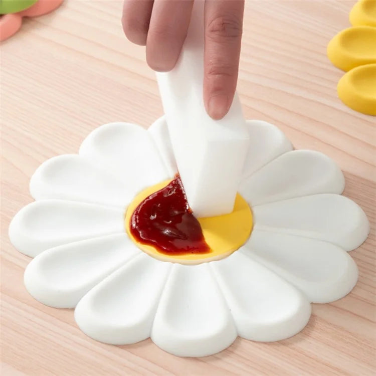 17*17cm Daisy Shape Silicone Heat Insulation Pad Dining Table Anti-scalding Mat