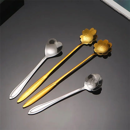 4PCS / Set 17.6-17.8cm Stainless Steel Flower Shape Spoons Tableware Teaspoon Dessert Coffee Spoon for Mixing Stirring