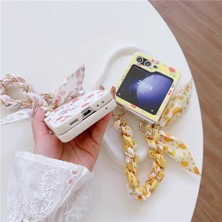 For Samsung Galaxy Z Flip5 5G Flower Pattern PU Leather+PC Cell Phone Cover with Silk Scarf Chain