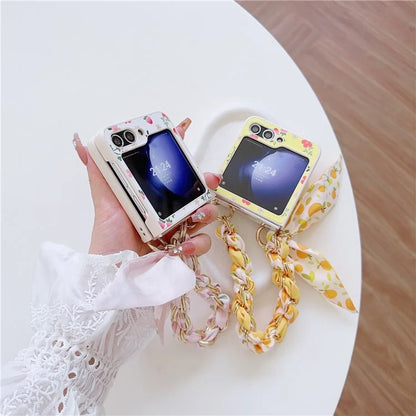 For Samsung Galaxy Z Flip5 5G Flower Pattern PU Leather+PC Cell Phone Cover with Silk Scarf Chain