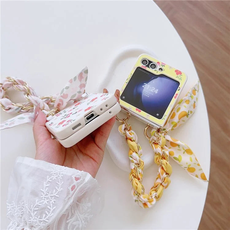 For Samsung Galaxy Z Flip5 5G Flower Pattern PU Leather+PC Cell Phone Cover with Silk Scarf Chain