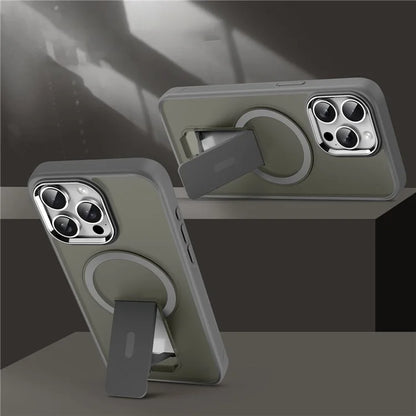 For iPhone 15 Pro Max Magnetic Case PC+TPU Kickstand Shockproof Phone Cover