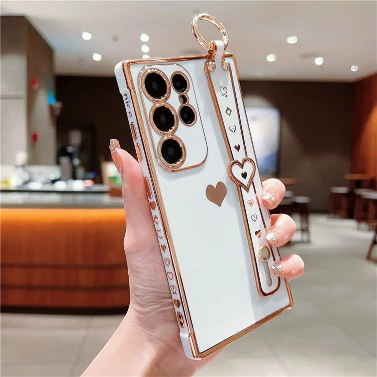 For Samsung Galaxy S22 Ultra 5G Case Love Heart Pattern TPU Phone Cover Wristband Finger Holder