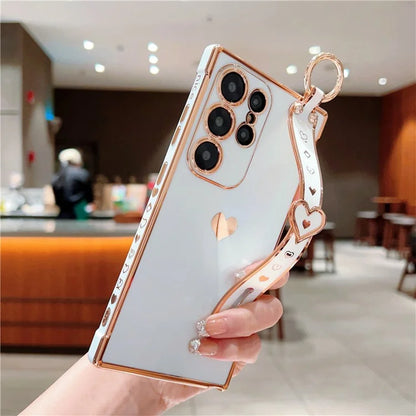 For Samsung Galaxy S22 Ultra 5G Case Love Heart Pattern TPU Phone Cover Wristband Finger Holder