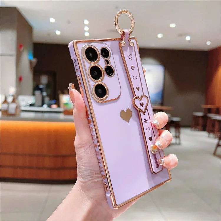 For Samsung Galaxy S22 Ultra 5G Case Love Heart Pattern TPU Phone Cover Wristband Finger Holder