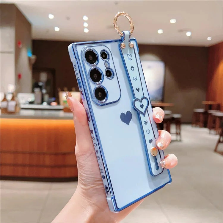 For Samsung Galaxy S22 Ultra 5G Case Love Heart Pattern TPU Phone Cover Wristband Finger Holder