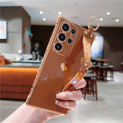 For Samsung Galaxy S22 Ultra 5G Case Love Heart Pattern TPU Phone Cover Wristband Finger Holder