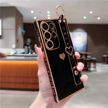 For Samsung Galaxy S22 Ultra 5G Case Love Heart Pattern TPU Phone Cover Wristband Finger Holder
