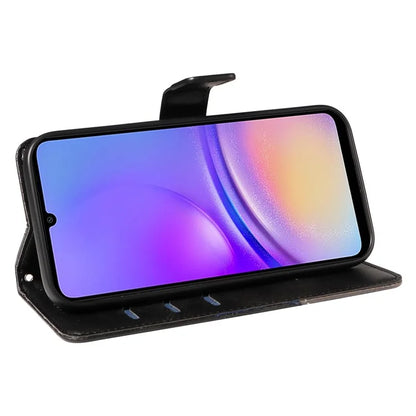 For Samsung Galaxy A05 4G Case Folding Stand Leather Phone Cover Geometric Line