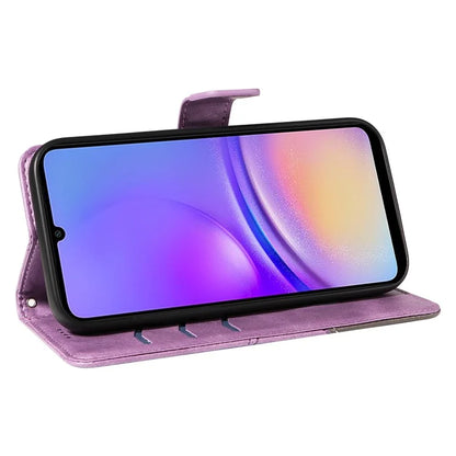 For Samsung Galaxy A05 4G Case Folding Stand Leather Phone Cover Geometric Line