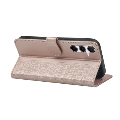 For Samsung Galaxy A16 5G Case Magnetic Clasp Four-Leaf Clover Leather Phone Cover