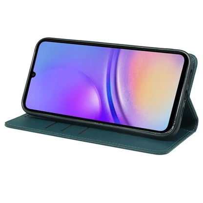 For Samsung Galaxy A06 Case Four-Leaf Clover Leather Flip Phone Cover Stand Wallet