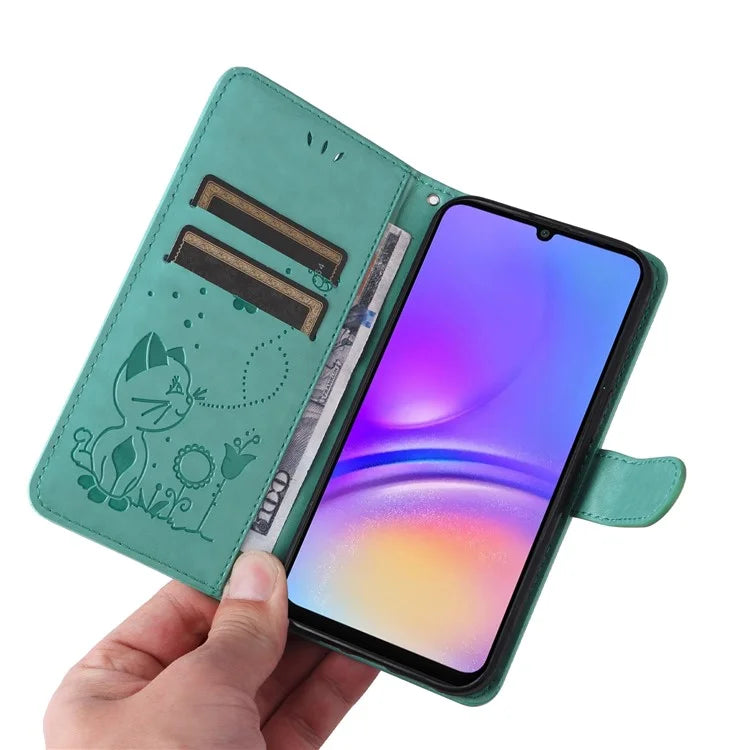 KT Imprinting Flower Series-4 For Samsung Galaxy A06 Case Cat Bee Pattern Flip Leather Phone Cover