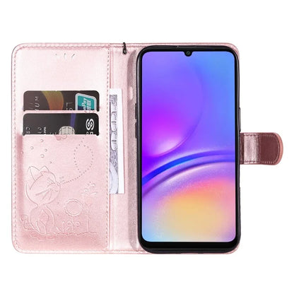 KT Imprinting Flower Series-4 For Samsung Galaxy A06 Case Cat Bee Pattern Flip Leather Phone Cover