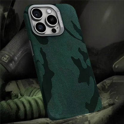 For iPhone 16 Pro Magnetic Case Camouflage Pattern Shockproof PC+PU Phone Cover