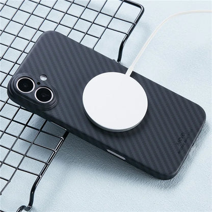 X-LEVEL For iPhone 16 Plus Magnetic Case Ultra-Thin PC Hard Phone Cover Carbon Fiber Texture - Black