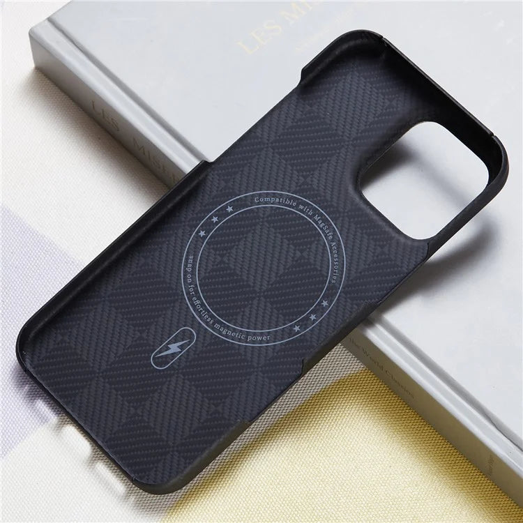 For iPhone 16 Pro Case Scratch Proof Aramid Fiber Magnetic Phone Cover (Big Lens Hole)