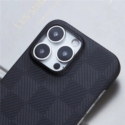 For iPhone 16 Pro Case Scratch Proof Aramid Fiber Magnetic Phone Cover (Big Lens Hole)