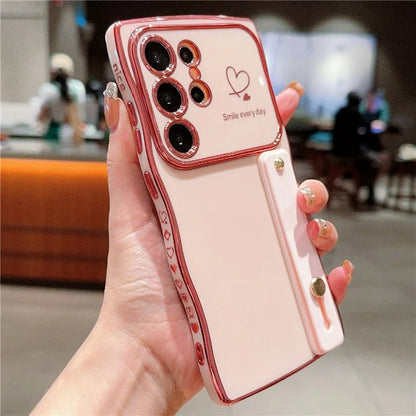 For Samsung Galaxy S24 Ultra Case Love Heart Electroplated TPU Phone Cover with Wrist Strap Kickstand