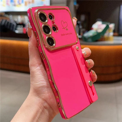 For Samsung Galaxy S24 Ultra Case Love Heart Electroplated TPU Phone Cover with Wrist Strap Kickstand