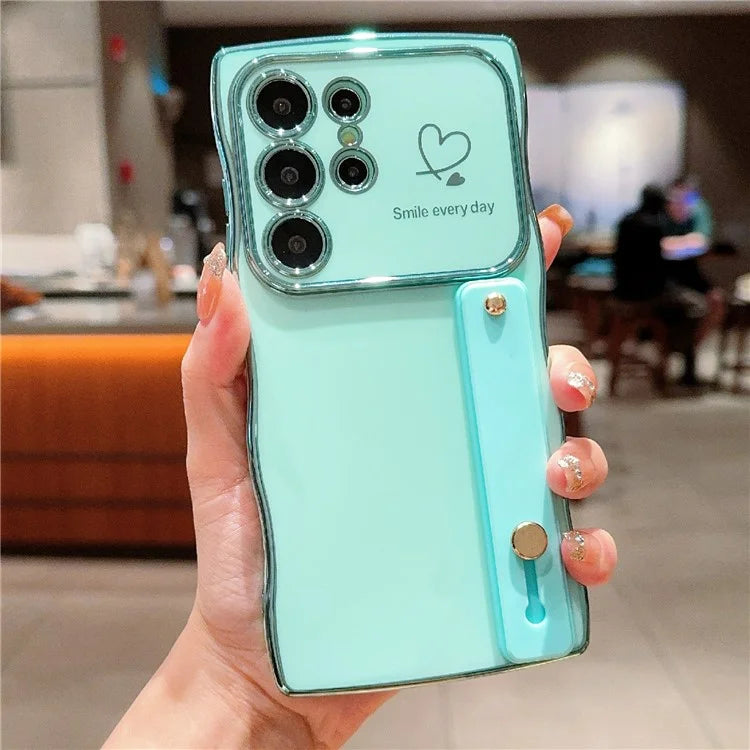 For Samsung Galaxy S23 Ultra Case Love Heart Electroplated TPU Phone Cover with Wrist Strap Kickstand