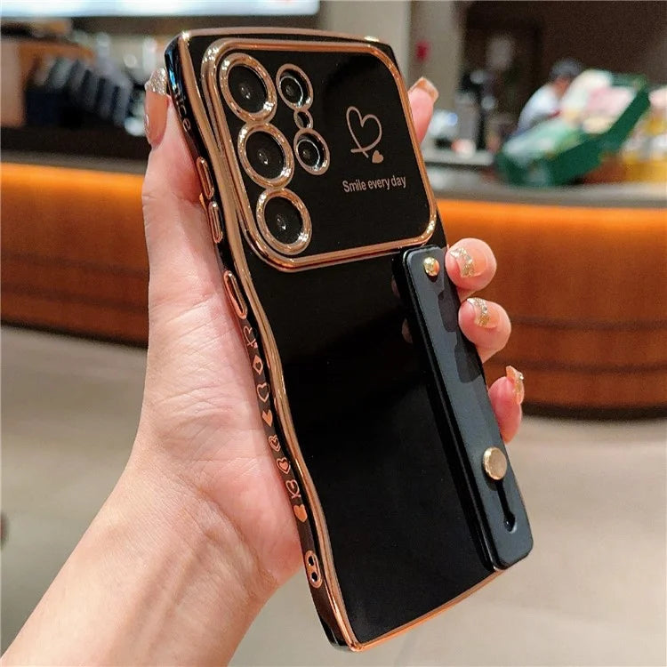 For Samsung Galaxy S23 Ultra Case Love Heart Electroplated TPU Phone Cover with Wrist Strap Kickstand