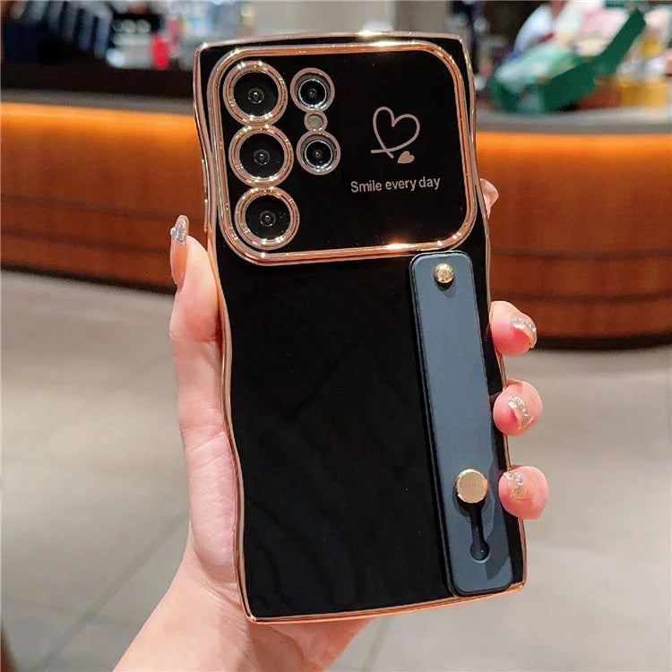 For Samsung Galaxy S23 Ultra Case Love Heart Electroplated TPU Phone Cover with Wrist Strap Kickstand