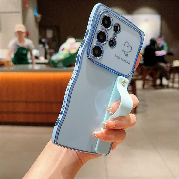 For Samsung Galaxy S23 Ultra Case Love Heart Electroplated TPU Phone Cover with Wrist Strap Kickstand