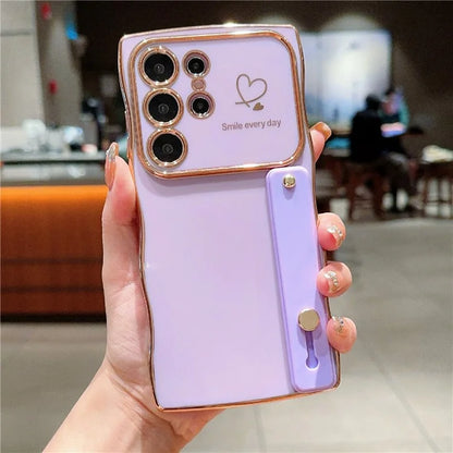 For Samsung Galaxy S23 Ultra Case Love Heart Electroplated TPU Phone Cover with Wrist Strap Kickstand