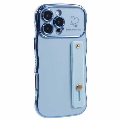 For iPhone 16 Pro Max Case Love Heart Electroplated TPU Phone Cover with Wrist Strap Kickstand