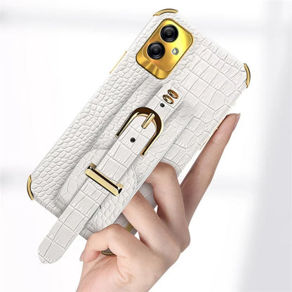 For Samsung Galaxy A04 4G (164.4 x 76.3 x 9.1 mm) Case Wristband Kickstand PU Leather+TPU Cover