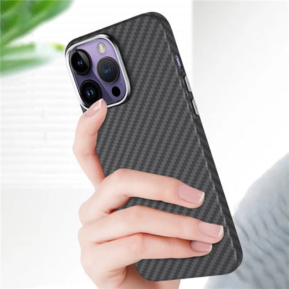 GKK For iPhone 15 Pro Magnetic Phone Case Carbon Fiber Texture PC Back Cover