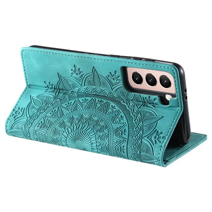 For Samsung Galaxy S22 5G Case Magnetic Auto Closing Mandala Flower Wallet Cover
