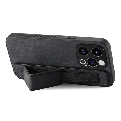D11 For iPhone 14 Pro Case Retro Leather Scratch-resistant Wristband Kickstand Smartphone Cover