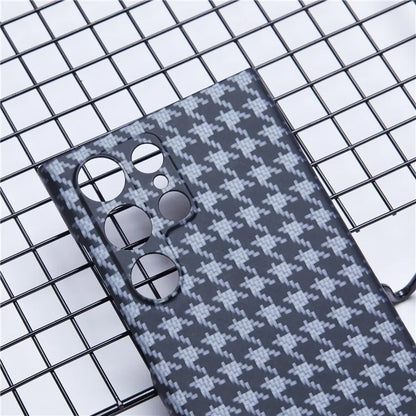 Aramid Fiber Phone Case for Samsung Galaxy S24 Ultra Houndstooth Texture Phone Cover