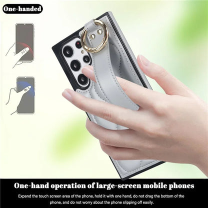 For Samsung Galaxy S22 Ultra 5G Case PU Leather+TPU Wristband Kickstand Drop-proof Phone Cover