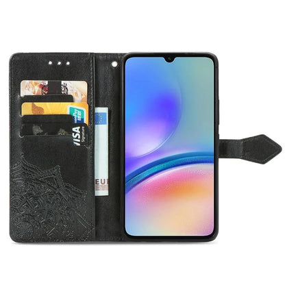 For Samsung Galaxy A05s 4G Magnetic Phone Case Embossed Mandala Pattern Cover