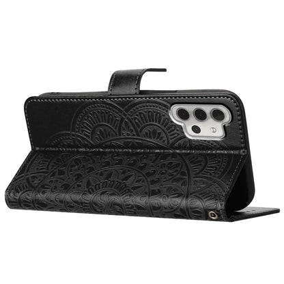 For Samsung Galaxy A32 4G (EU Version) Case Mandala Flowers Leather Flip Phone Cover with Strap